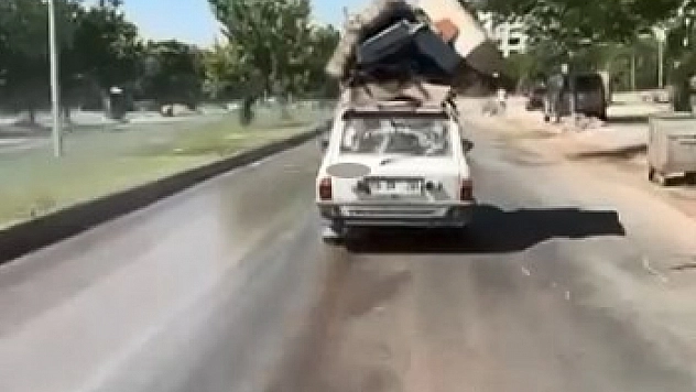 Tavan Yüküyle Trafikte Tehlike Saçtı