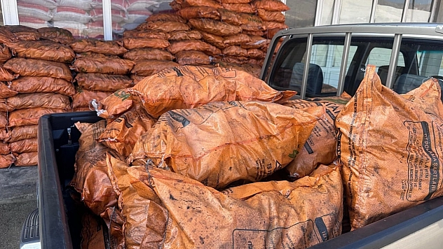 Baskil Yardımlaşma Ve Dayanışma Derneği'nden Kış Öncesi Kömür Yardımı