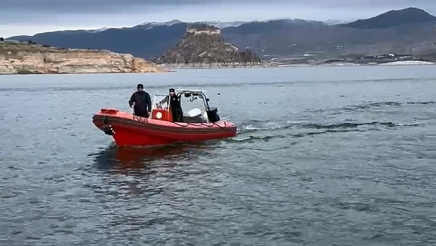 Keban Barajı'nda Kayıp Yaşlı Adam İçin Dalgıç Polisler Görevde