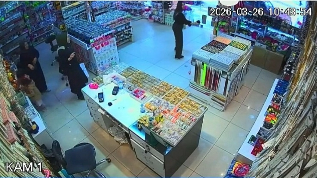 Deprem Panik Yarattı: Alışverişi Yarıda Bıraktılar