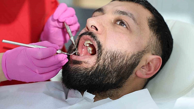 Diş Hekimi Uyardı: Sahura Kadar Çay İçmek Dişlere Zarar Verebilir