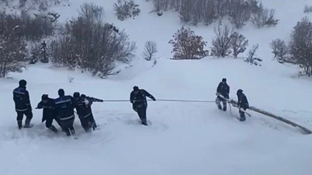 Kar Altında Enerji Mesaisi: Ekipler Seferber Oldu