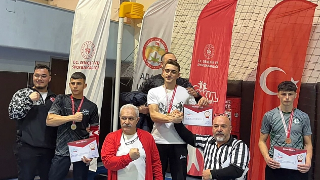 Elazığlı Sporculardan Bilek Güreşinde 4 Madalya