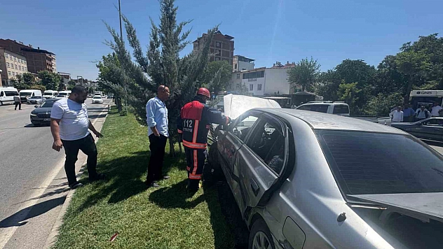 Elazığ'da Beton Mikseri Kazası: 3 Yaralı