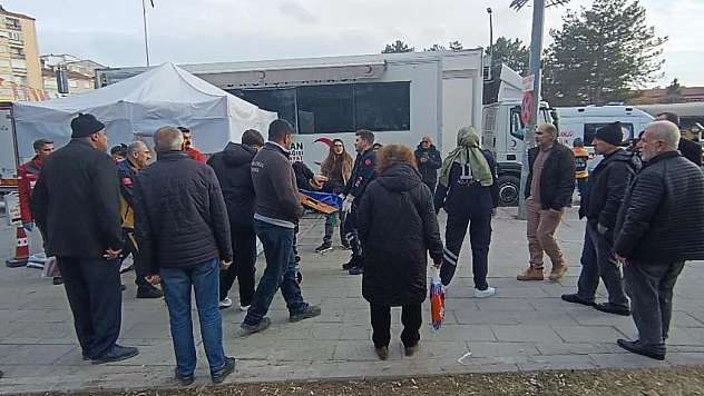 Elazığ'da Çıkan Bıçaklı Kavgada 1 Kişi Yaralandı