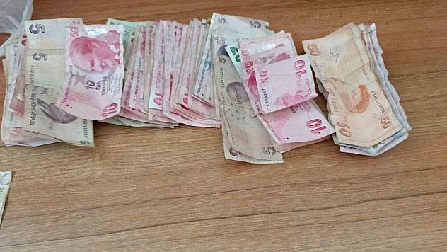 Elazığ'da Dilencinin Bebek Arabası Oyunu Ortaya Çıkarıldı