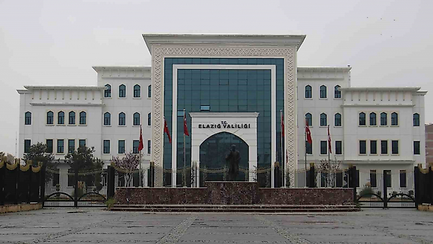 Elazığ'da Eğitime Yarım Gün Ara Verildi