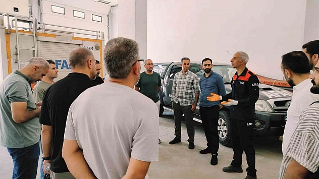 Elazığ'da Enkazda Arama Kurtarma Eğitimleri