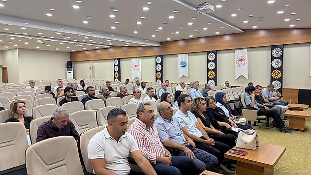 Elazığ'da Üreticilere Gıda Güvenliği Eğitimi Verildi