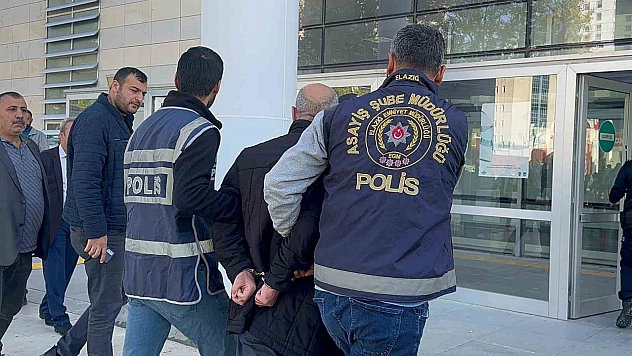 Elazığ'da gazeteciye yönelik silahlı saldırıyı gerçekleştiren şüpheli adliyeye sevk edildi.