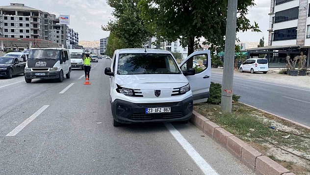 Elazığ'da Feci Kaza: Kadın Ağır Yaralandı