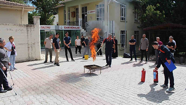Elazığ'da Hastane Personeline Yangın Eğitimi Verildi