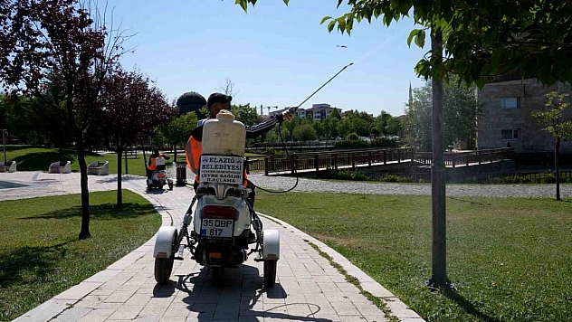 Elazığ'da İlaçlama Çalışmaları Sürüyor