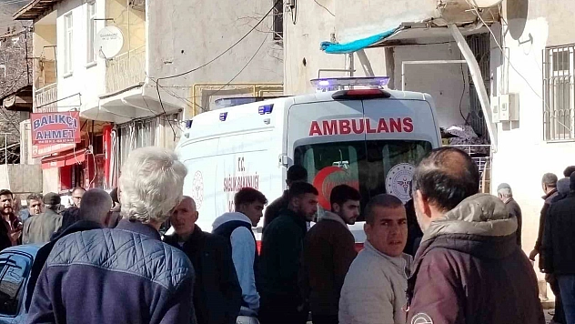 Elazığ'da Kayınpeder Damadını Bıçakladı