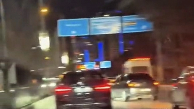 Elazığ'da Makas Atan Araç Kamerada