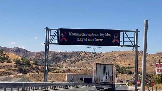 Elazığ'da, meme kanserinde erken teşhisin önemi vurgulandı.