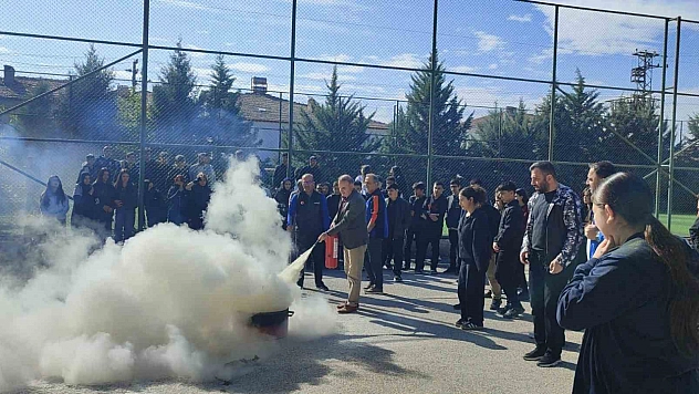Elazığ'da öğrenciler için yangın eğitimi verildi