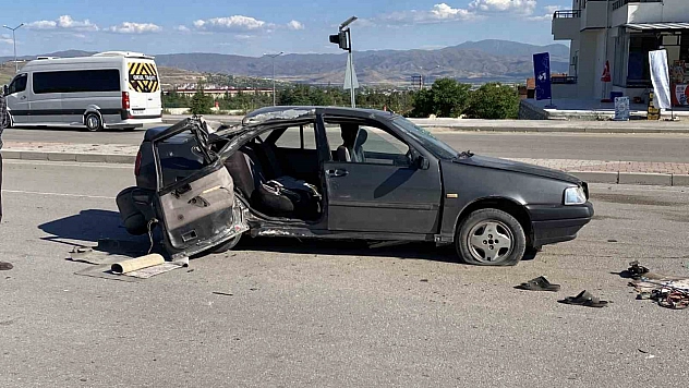 Elazığ'da Korkutan Kaza: 1'i Ağır 3 Yaralı