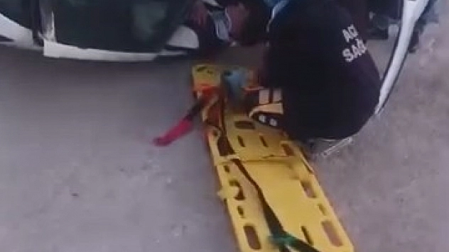 Elazığ'da Kaza: Otomobil Takla Attı, 2 Yaralı