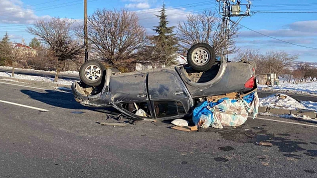 Elazığ'da Pikap Devrildi: 3 Yaralı