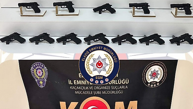 Elazığ'da Ruhsatsız Silah Operasyonu: 2 Şüpheli Tutuklandı