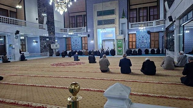 Elazığ'da sabah namazı buluşmaları devam ediyor.