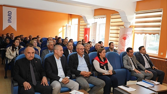 Elazığ'da ŞAP hastalığına ilişkin değerlendirme toplantısı düzenlendi.