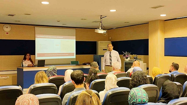 Elazığ'da Öğrencilere Sınav Kaygısıyla Başa Çıkma Yolları Anlatıldı