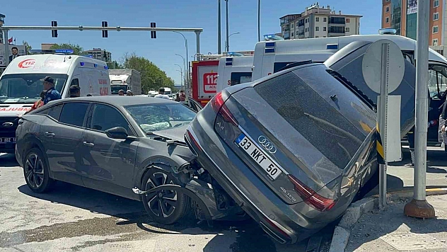 Elazığ'da Trafik Kazalarında Temmuz Bilançosu: 1 Ölü, 345 Yaralı