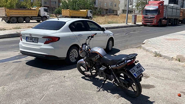 Elazığ'da İki Araç Çarpıştı: 1 Kişi Yaralandı