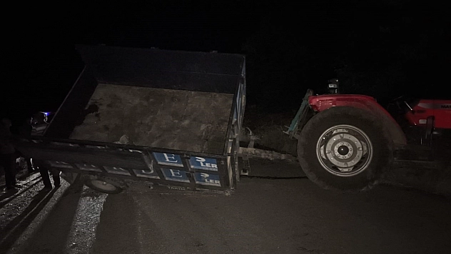 Elazığ'da Traktör ve Otomobilin Çarpıştığı Kazada 10 Yaralı