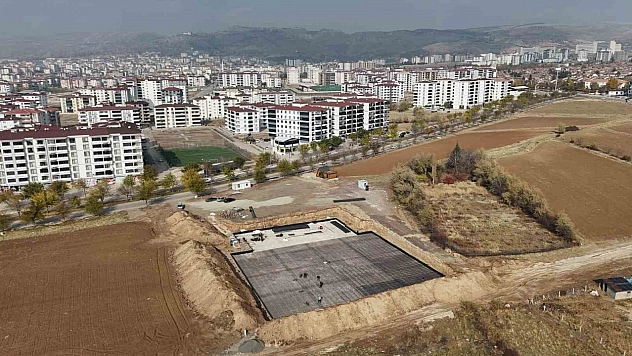 Elazığ'da yarı olimpik yüzme havuzunun inşasına başlandı.