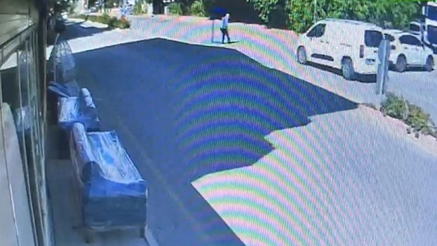 Elazığ'da Feci Kaza: Yaşlı Adamın Hayatını Kaybettiği Anlar Kamerada
