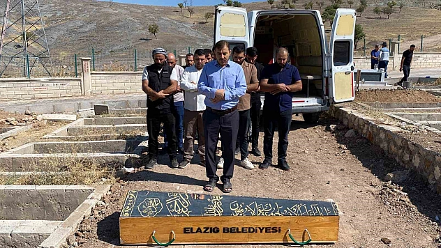 Elazığ'da Acı Olay: Yıldırımın İsabet Ettiği Çocuk Hayatını Kaybetti