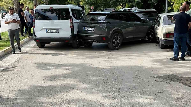Elazığ'da Zincirleme Kazada 8 Kişi Yaralandı
