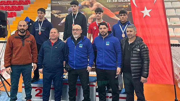 Elazığlı Pehlivanlar Hedefe Kilitlendi: Türkiye Şampiyonası