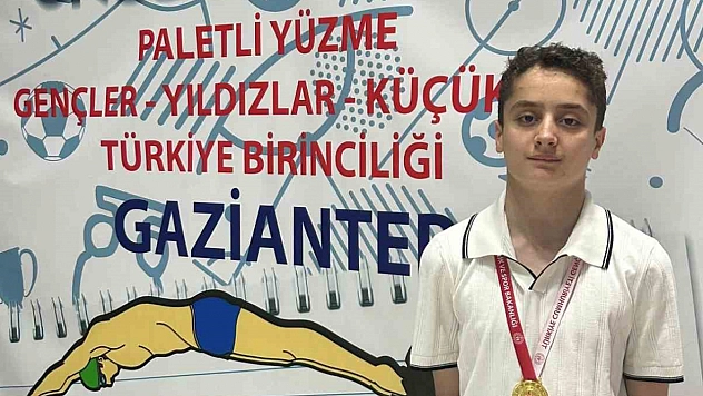 Yüzmede Türkiye Şampiyonu Elazığ'dan Çıktı