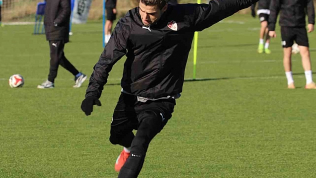 Elazığspor'da Fuat Bavuk Hakkında Kadro Dışı Kararı