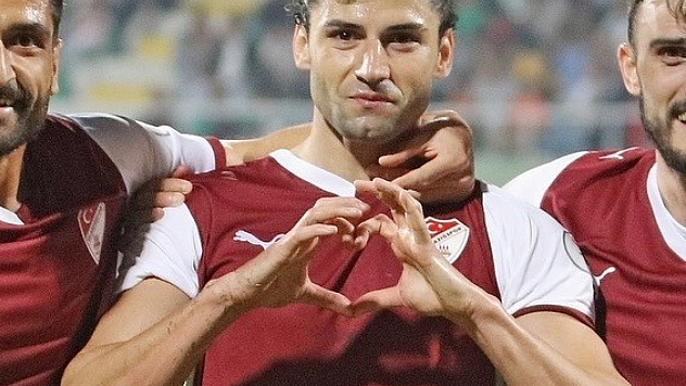 Elazığspor'da Fuat Bavuk liderliği üstlendi.