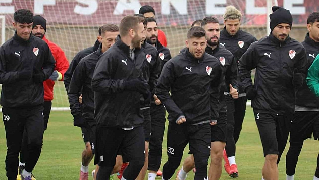 Elazığspor hazırlıklarına devam ediyor.