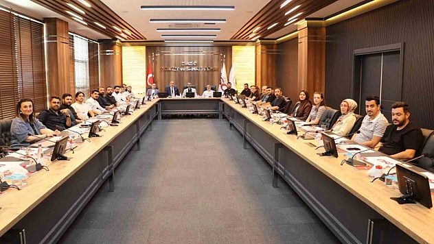 Elektrik Mühendisleri Elazığ TSO'da Bir Araya Geldi