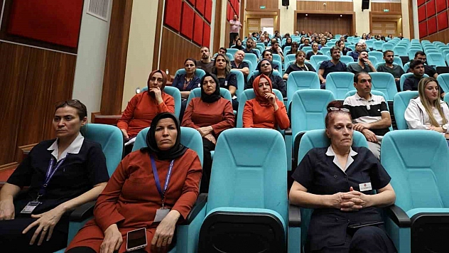 FÜ Hastanesi Personeline Sterilizasyon Ve Dezenfeksiyon Eğitimi Verildi