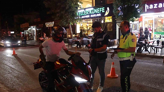 Kovancılar'da Polis Ekiplerinden Şok Uygulama