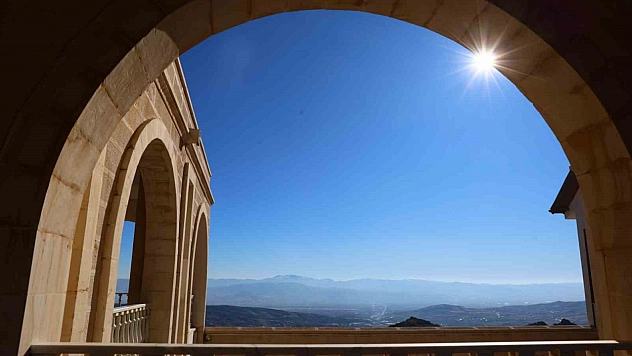 Harput'ta Kış Ortasında Bahar Havası
