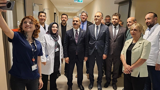 Milletvekili Erol Keleş'ten Fethi Sekin Şehir Hastanesi'ne Bayram Ziyareti