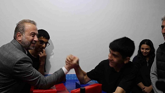 'Karizmayı çizdirmeyelim' yanıtı tebessüm ettirdi.