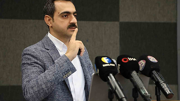 Uzmanlardan Yapay Zekâ Uyarısı: İlaç Kullanımını Algoritmalara Bırakmayın