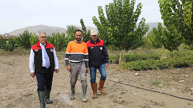 Elazığ'da Selden Etkilenen İşletmelerde Hasar Tespiti