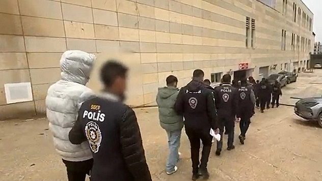 Siber suçlara ağır darbe, 45 milyon TL değerindeki yasa dışı bahis ağı çökertildi: 10 kişi tutuklandı