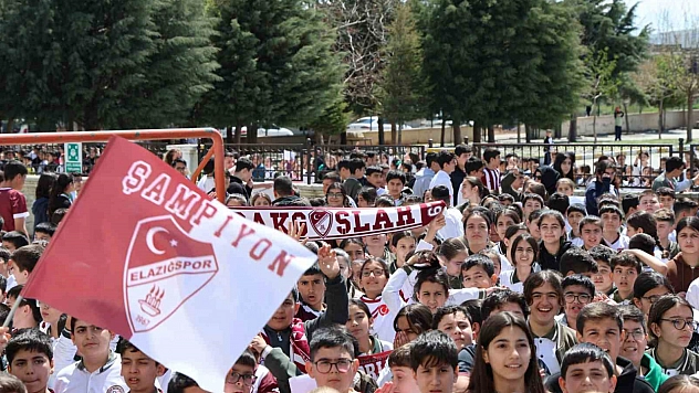 Gözyaşlarına Hakim Olamayan Öğrencinin Hayali Gerçek Oldu